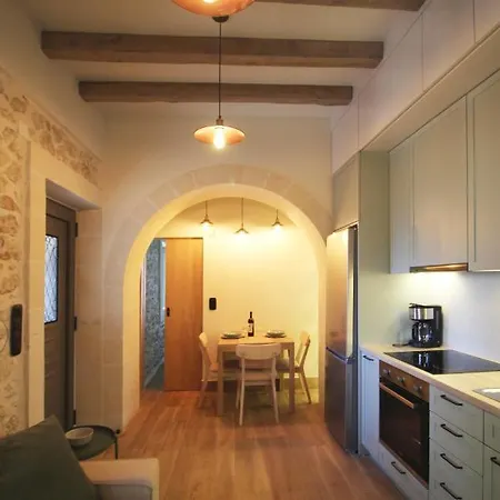 Villa Pefka, By Hellocrete