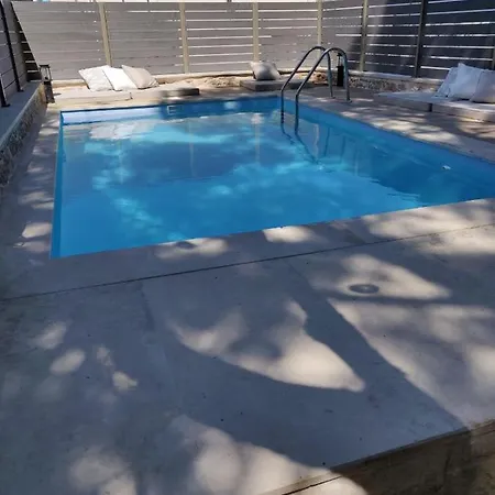 Villa Pefka, By Hellocrete *