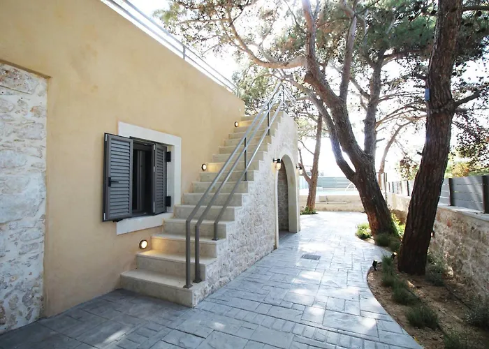 Villa Pefka, By Hellocrete