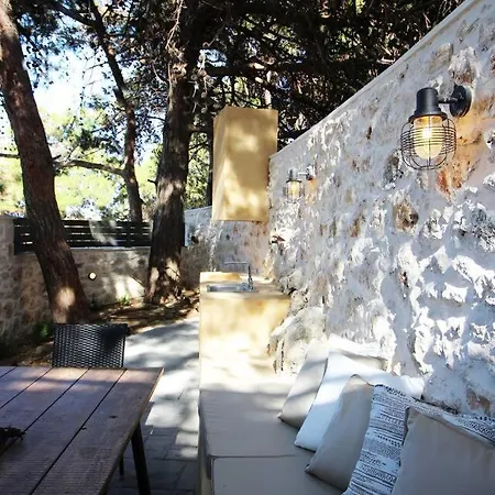 Villa Pefka, By Hellocrete Rethymno